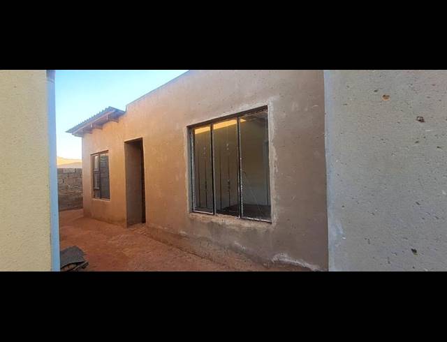 2 BEDROOM PROPERTY TO RENT IN PROTEA GLEN
